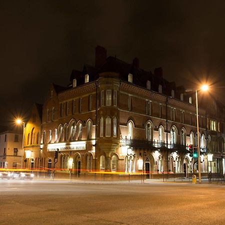 THE DUKE OF EDINBURGH HOTEL BAR BARROW IN FURNESS 4 United